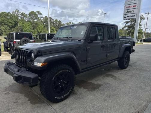 Sting Gray Clearcoat 2022 Jeep Gladiator Sport