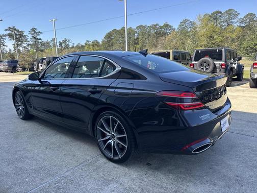 2025 Genesis G70 2.5T