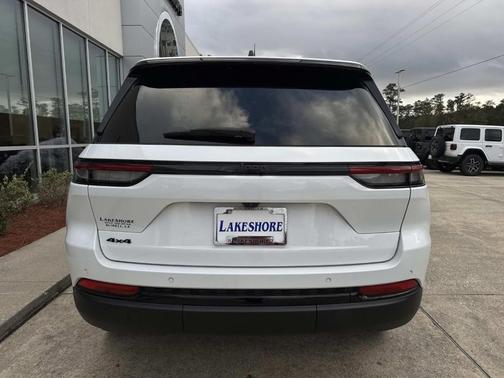 2024 Jeep Grand Cherokee Laredo