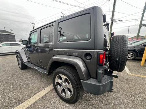 2017 Jeep Wrangler Unlimited Sahara