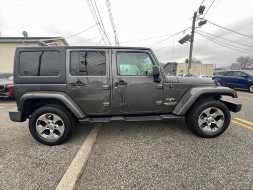 2017 Jeep Wrangler Unlimited Sahara