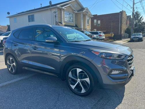 2016 Hyundai TUCSON Sport