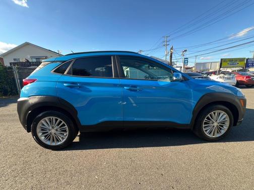 2021 Hyundai KONA SEL