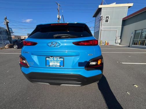 2021 Hyundai KONA SEL