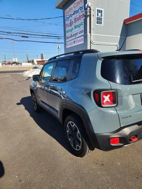 2016 Jeep Renegade Trailhawk