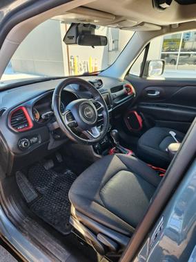 2016 Jeep Renegade Trailhawk