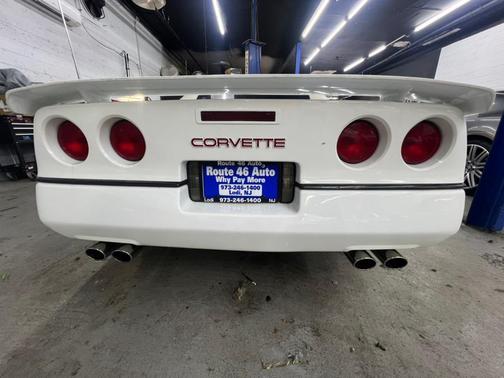 1989 Chevrolet Corvette Base