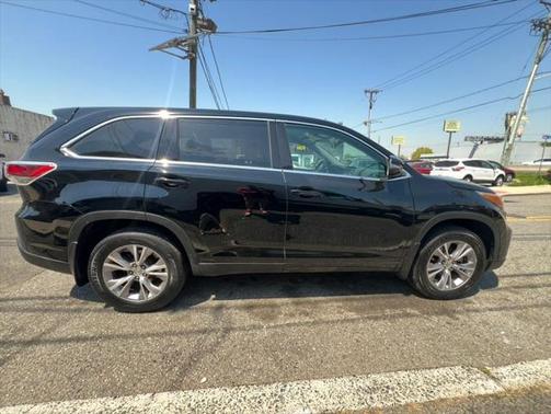 2015 Toyota Highlander LE