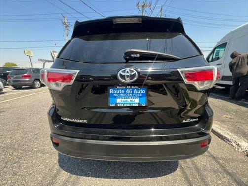 2015 Toyota Highlander LE