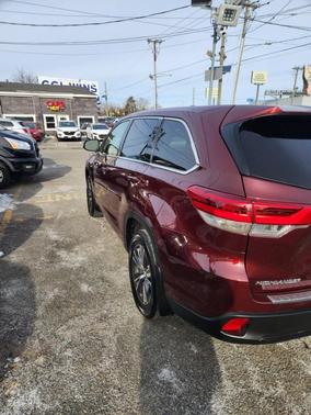 2017 Toyota Highlander LE