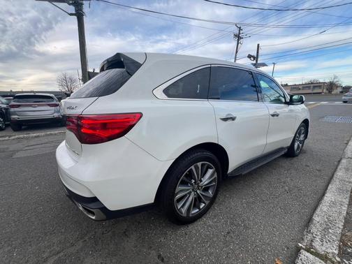 2017 Acura MDX 3.5L w/Technology Package