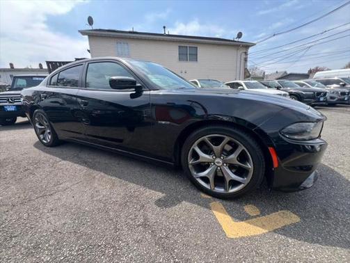 2017 Dodge Charger R/T