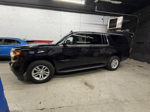2017 Chevrolet Suburban LS