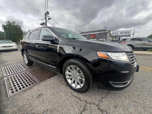 2018 Lincoln MKT Livery