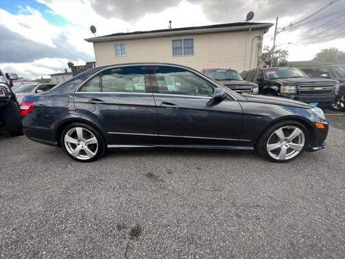 2011 Mercedes-Benz E-Class 4MATIC
