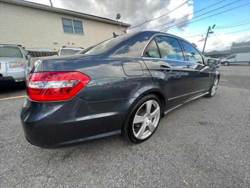 2011 Mercedes-Benz E-Class 4MATIC