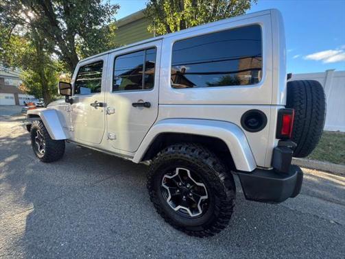2011 Jeep Wrangler Unlimited Sahara