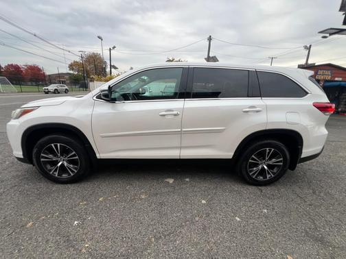 2019 Toyota Highlander LE Plus