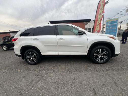 2019 Toyota Highlander LE Plus