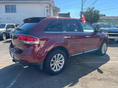 2013 Lincoln MKX Base