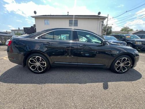 2014 Ford Taurus SHO