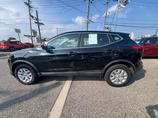 2018 Nissan Rogue Sport SV