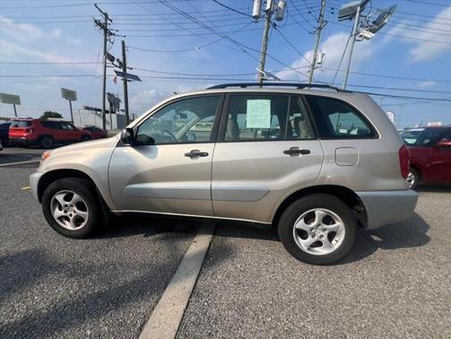 2004 Toyota RAV4 Base
