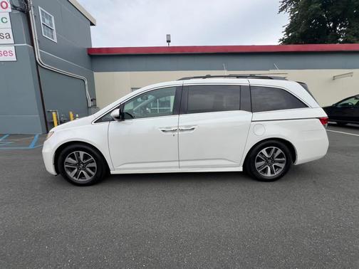 2014 Honda Odyssey Touring Elite