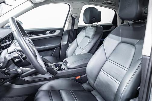 2024 Porsche Cayenne