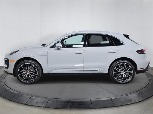 2025 Porsche Macan 