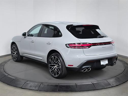 2025 Porsche Macan 
