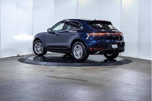 2021 Porsche Macan Base