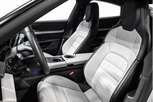 2025 Porsche Taycan