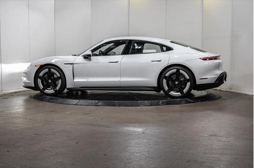 2025 Porsche Taycan