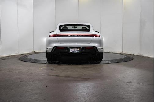 2025 Porsche Taycan