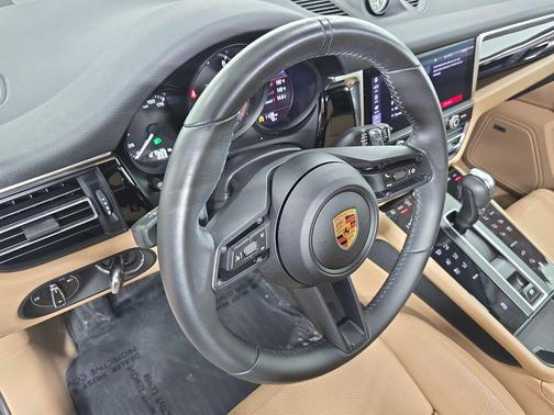 White 2023 Porsche Macan Macan