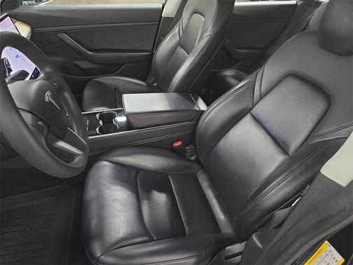 2020 Tesla Model 3 Standard Range