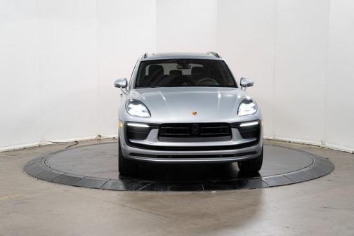 2024 Porsche Macan