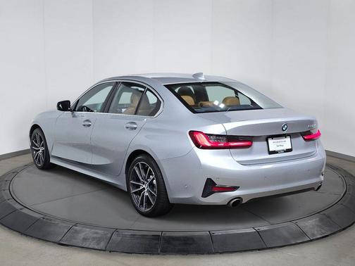 Glacier Silver Metallic 2019 BMW 330 330i