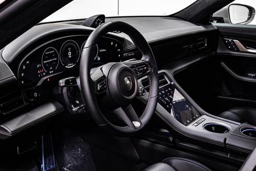 2025 Porsche Taycan Turbo