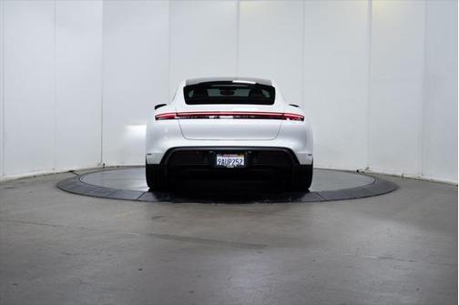 2022 Porsche Taycan RWD