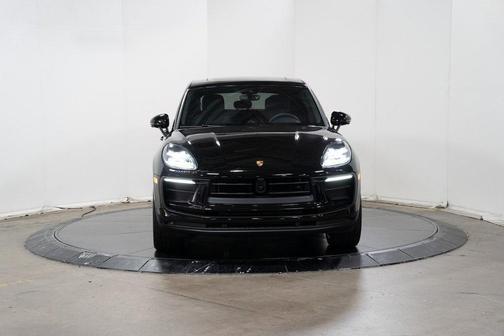 2024 Porsche Macan 
