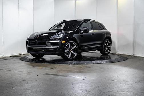 2025 Porsche Macan T