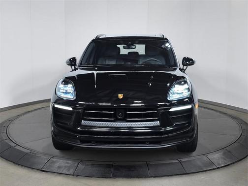 2023 Porsche Macan 