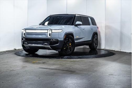 2023 Rivian R1S Adventure