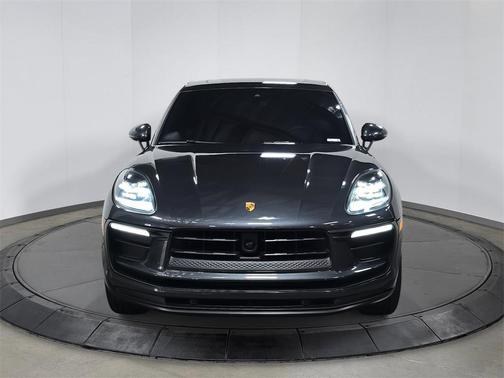 2023 Porsche Macan 
