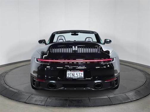 2023 Porsche 911 Carrera GTS