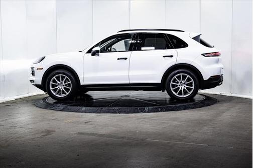 2024 Porsche Cayenne AWD