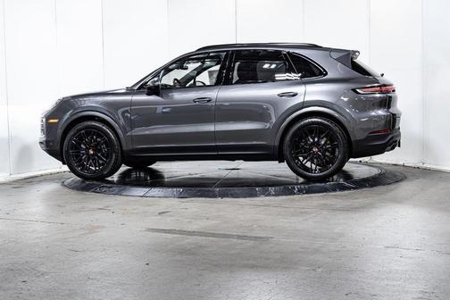 2025 Porsche Cayenne Cayenne