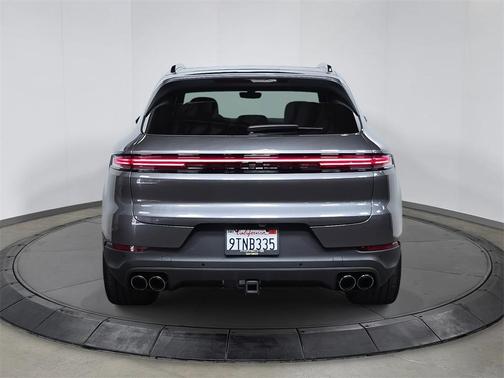 2025 Porsche Cayenne Cayenne